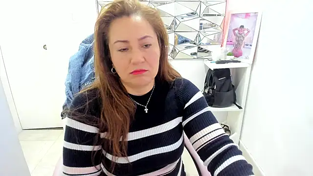 Snapshot of camixxx_m chatting on May 27, 2026, 11:39 am camixxx m online show from May 27, 2026, 11:39 am