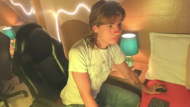 Enrrixxx  online show from April 5, 2026, 12:28 am