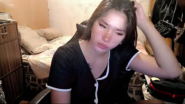 Snapshot of Cutierhyxx chatting on May 29, 2026, 8:26 pm Cutierhyxx online show from May 29, 2026, 8:26 pm