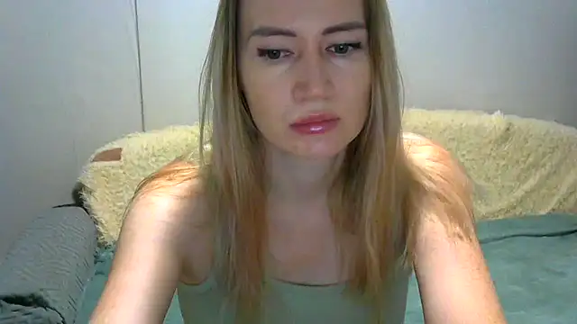 JessFoxxx online show from October 1, 2025, 3:55 am