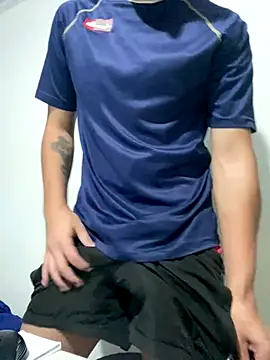 Snapshot of Tavinho067 chatting on December 14, 2025, 11:32 pm Tavinho067 online show from December 14, 2025, 11:32 pm