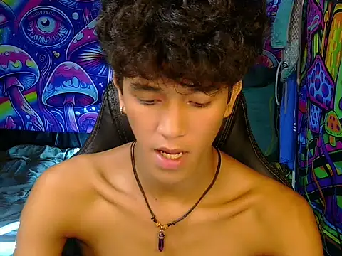 Snapshot of kenbigcockxx chatting on June 16, 2026, 3:23 pm kenbigcockxx online show from June 16, 2026, 3:23 pm