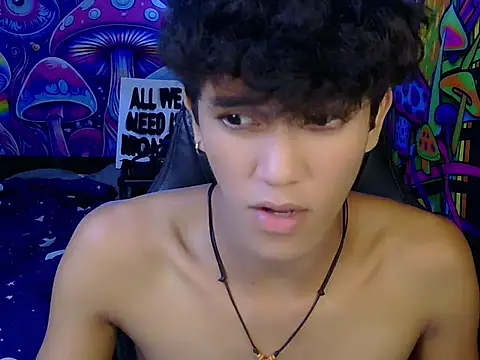 Snapshot of kenbigcockxx chatting on June 15, 2026, 4:28 pm kenbigcockxx online show from June 15, 2026, 4:28 pm