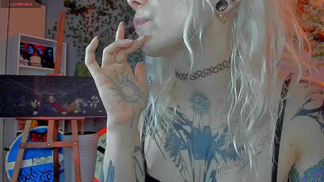 Snapshot of tattoo_art_baby chatting on June 22, 2026, 6:21 am tattoo art baby online show from June 22, 2026, 6:21 am