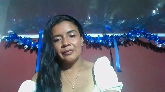 DianaOchoa  online show from December 18, 2025, 8:52 am