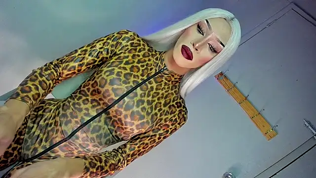 Snapshot of anitacruise chatting on February 22, 2026, 10:33 pm anitacruise online show from February 22, 2026, 10:33 pm