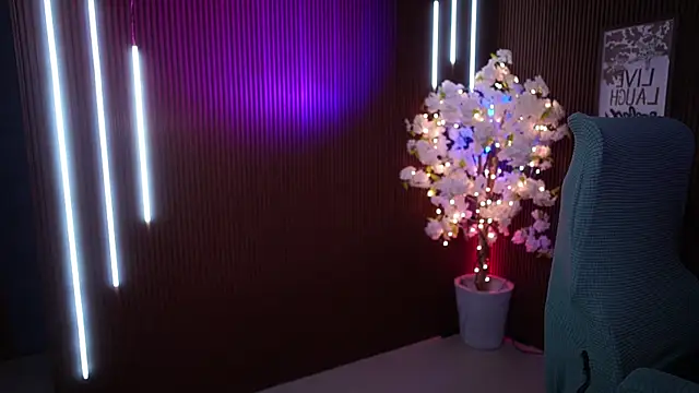 xxforyoureyesonlyxx online show from December 18, 2025, 3:00 am