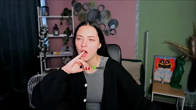 miki-niki online show from September 9, 2025, 6:12 am