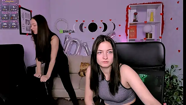 Snapshot of miki-niki chatting on February 11, 2026, 8:03 am miki-niki online show from February 11, 2026, 8:03 am