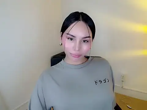 Snapshot of holly_tabby chatting on March 26, 2026, 8:29 pm holly tabby online show from March 26, 2026, 8:29 pm