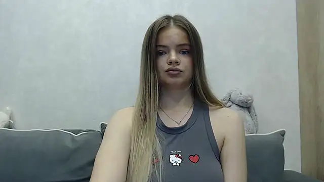 Snapshot of Sarah_keyy chatting on November 1, 2025, 7:41 pm Sarah keyy online show from November 1, 2025, 7:41 pm