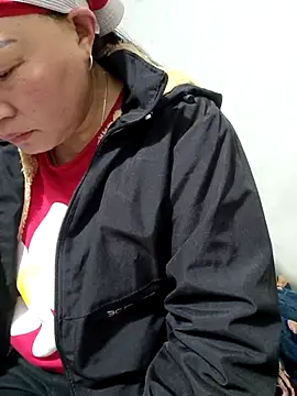 yoowwmr online show from January 14, 2026, 1:42 am