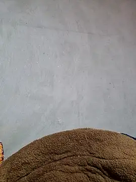 yoowwmr online show from November 20, 2025, 5:41 am