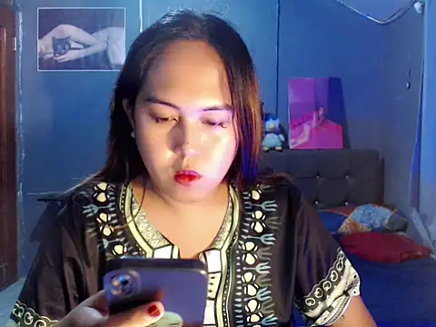 Snapshot of urtranspinay chatting on January 18, 2026, 12:25 am urtranspinay online show from January 18, 2026, 12:25 am