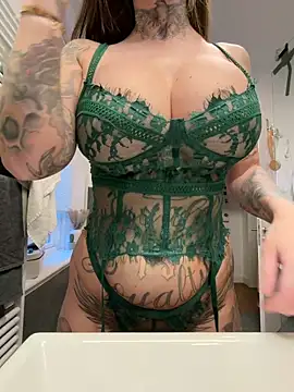 Jasmina-Joy online show from February 4, 2026, 7:14 am