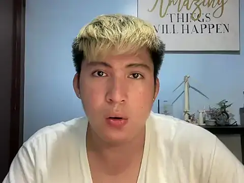 Snapshot of lovely_jay chatting on May 30, 2026, 12:22 pm lovely jay online show from May 30, 2026, 12:22 pm