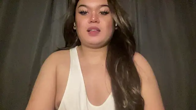 RedHead Thalia online show from June 3, 2026, 10:03 pm