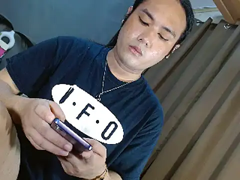Snapshot of longoria_crawford chatting on July 31, 2026, 2:55 am longoria crawford online show from July 31, 2026, 2:55 am