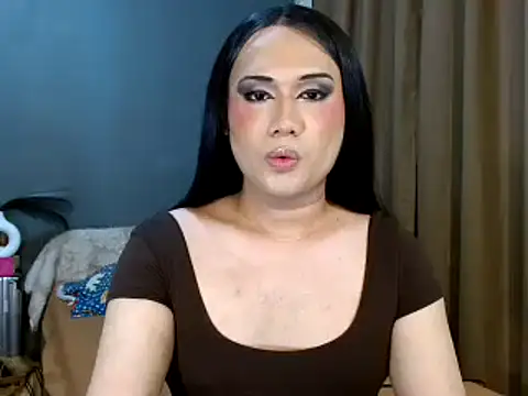 Snapshot of longoria_crawford chatting on June 3, 2026, 10:14 pm longoria crawford online show from June 3, 2026, 10:14 pm