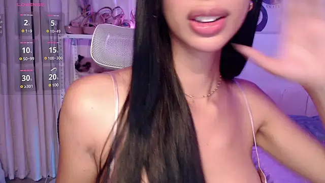 Snapshot of Lanadel_hilton chatting on May 12, 2026, 11:33 pm Lanadel hilton online show from May 12, 2026, 11:33 pm