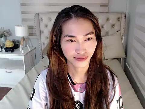 Snapshot of lovelychanel69xx chatting on July 4, 2026, 10:47 pm lovelychanel69xx online show from July 4, 2026, 10:47 pm