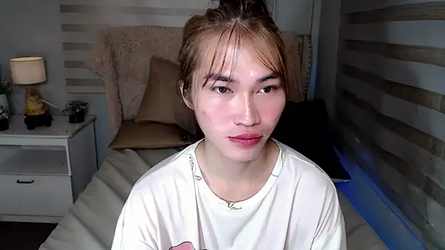 lovelychanel69xx online show from October 30, 2025, 10:39 pm