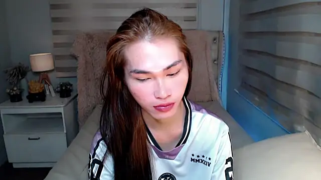 lovelychanel69xx online show from October 17, 2025, 10:55 pm