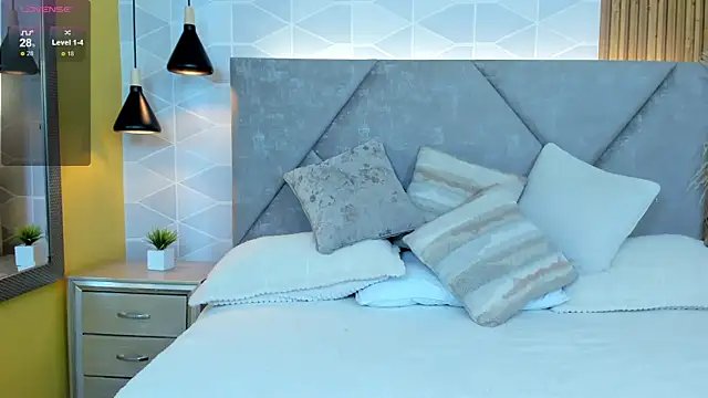 Jade Whisper online show from November 20, 2025, 1:28 am