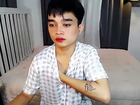 Snapshot of sexysam14 chatting on February 4, 2026, 6:19 am sexysam14 online show from February 4, 2026, 6:19 am