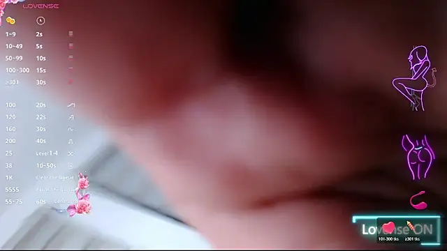 Snapshot of Lalisaslut18 chatting on February 3, 2026, 6:51 am Lalisaslut18 online show from February 3, 2026, 6:51 am