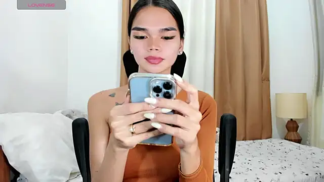 kendall petite18 online show from June 7, 2026, 4:23 pm
