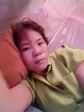 Snapshot of Nguyet135 chatting on May 14, 2026, 5:15 am Nguyet135 online show from May 14, 2026, 5:15 am