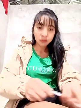 emaame68 online show from November 6, 2025, 2:10 pm