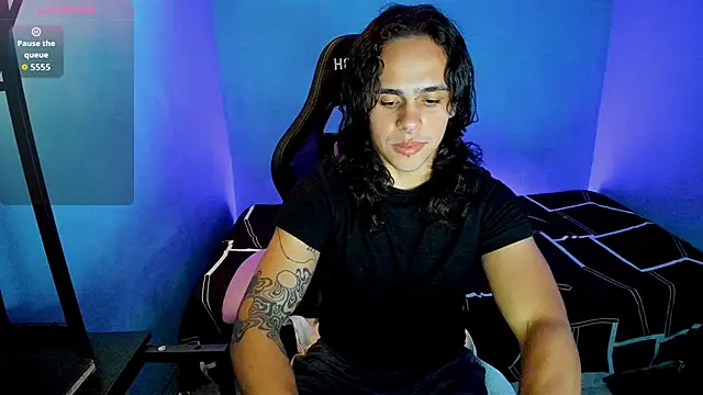 Snapshot of Maximiliano_scoott__ chatting on September 17, 2025, 3:41 am Maximiliano scoott online show from September 17, 2025, 3:41 am