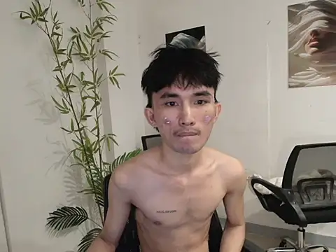 Snapshot of twink_pinoy chatting on June 24, 2026, 8:28 pm twink pinoy online show from June 24, 2026, 8:28 pm