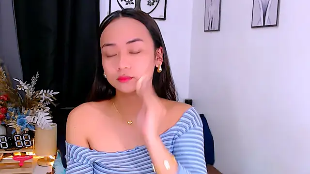 Zialustts online show from March 13, 2026, 3:55 am