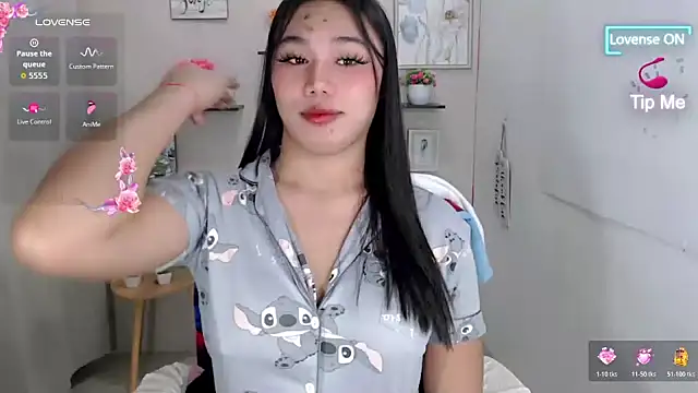Snapshot of liane_mei chatting on June 28, 2026, 7:03 am liane mei online show from June 28, 2026, 7:03 am