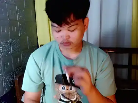 Reynelcock online show from February 25, 2026, 7:41 am