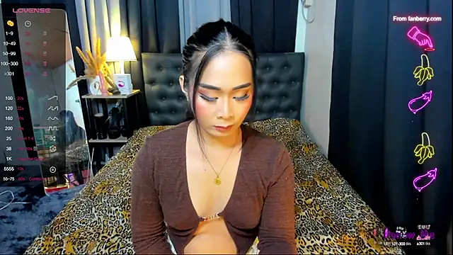 AngeliqueSolace online show from September 10, 2025, 6:07 pm