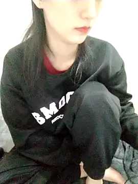 Snapshot of Kembong01 chatting on December 17, 2025, 3:06 pm Kembong01 online show from December 17, 2025, 3:06 pm