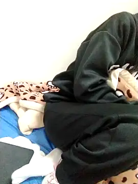 Snapshot of Kembong01 chatting on January 12, 2026, 2:18 am Kembong01 online show from January 12, 2026, 2:18 am