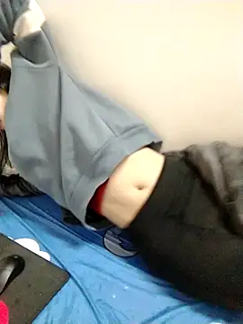 Snapshot of Kembong01 chatting on December 20, 2025, 10:34 pm Kembong01 online show from December 20, 2025, 10:34 pm