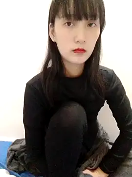 Snapshot of Kembong01 chatting on November 3, 2025, 1:15 pm Kembong01 online show from November 3, 2025, 1:15 pm