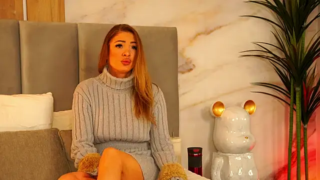 Izabellle02 online show from December 20, 2025, 6:05 am