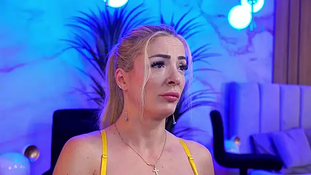 Izabellle02 online show from March 28, 2026, 4:46 am