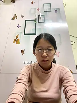 meomeo2k6 online show from November 8, 2025, 6:50 am