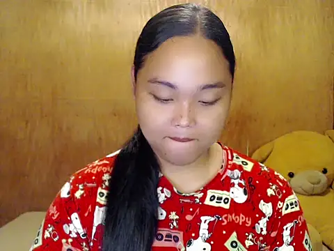  Lylia online show from October 16, 2025, 11:57 pm