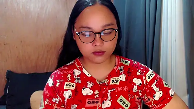  Lylia online show from October 6, 2025, 5:52 am