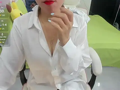 Snapshot of LuckyBabe_new01 chatting on September 18, 2025, 3:26 pm LuckyBabe new01 online show from September 18, 2025, 3:26 pm