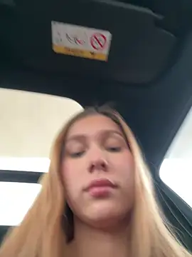 Nikii   online show from March 29, 2026, 4:08 pm